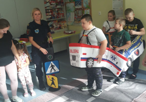 Ruchowa zabawa dotycząca kodeksu ruchu drogowego