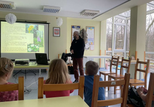 Pan Rafał opowiada o jesieni w lesie